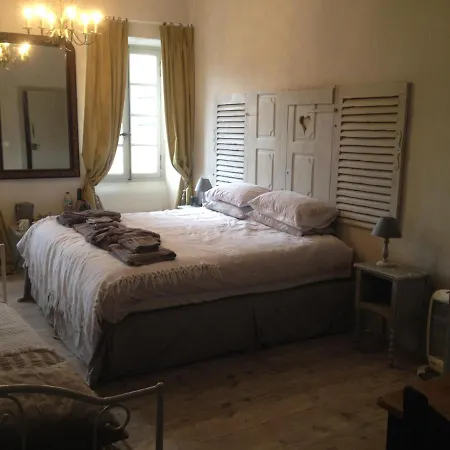 Le Petit Monde Bed & Breakfast *