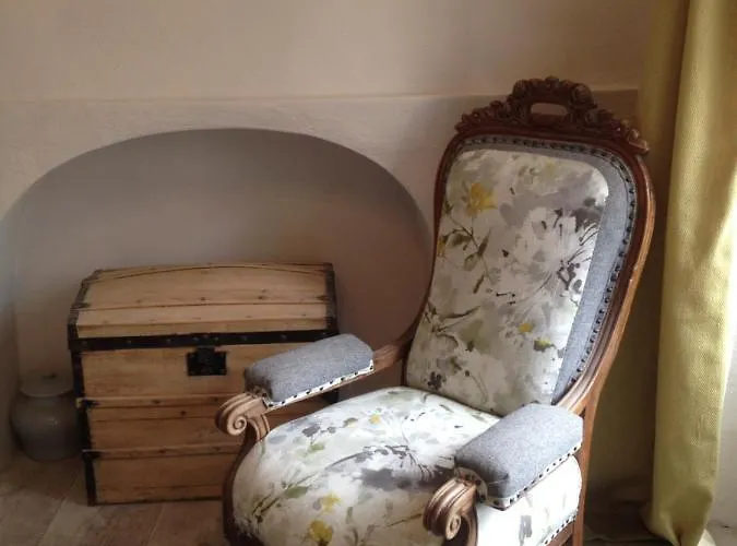 Le Petit Monde Bed & Breakfast *