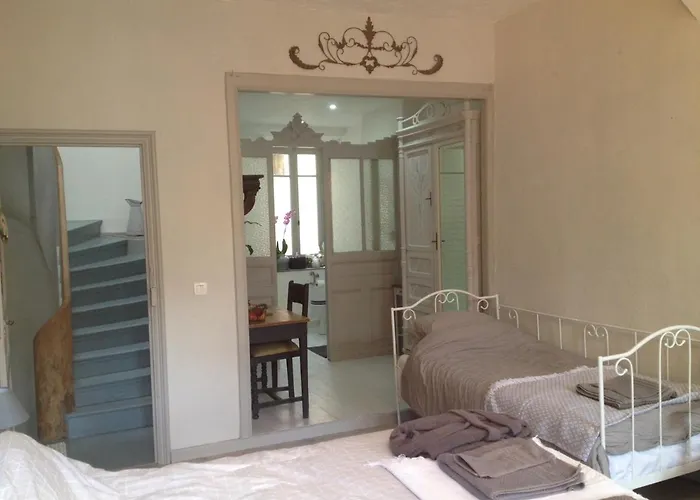 Le Petit Monde Bed & Breakfast