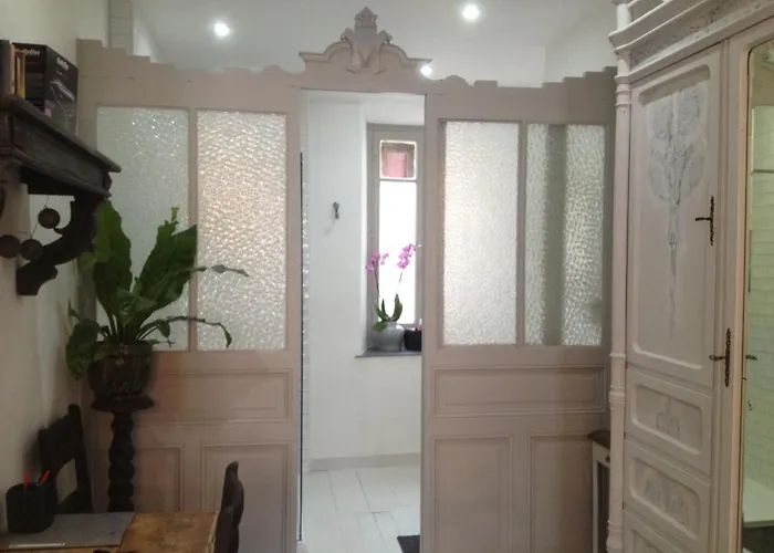 Le Petit Monde Bed & Breakfast