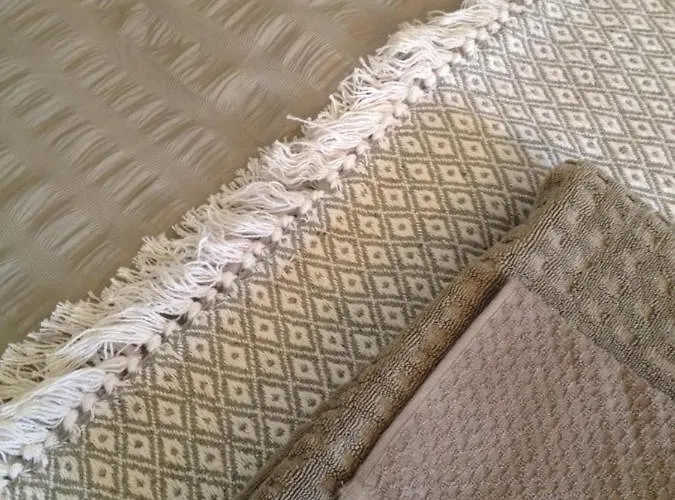 Le Petit Monde Bed & Breakfast Quillan